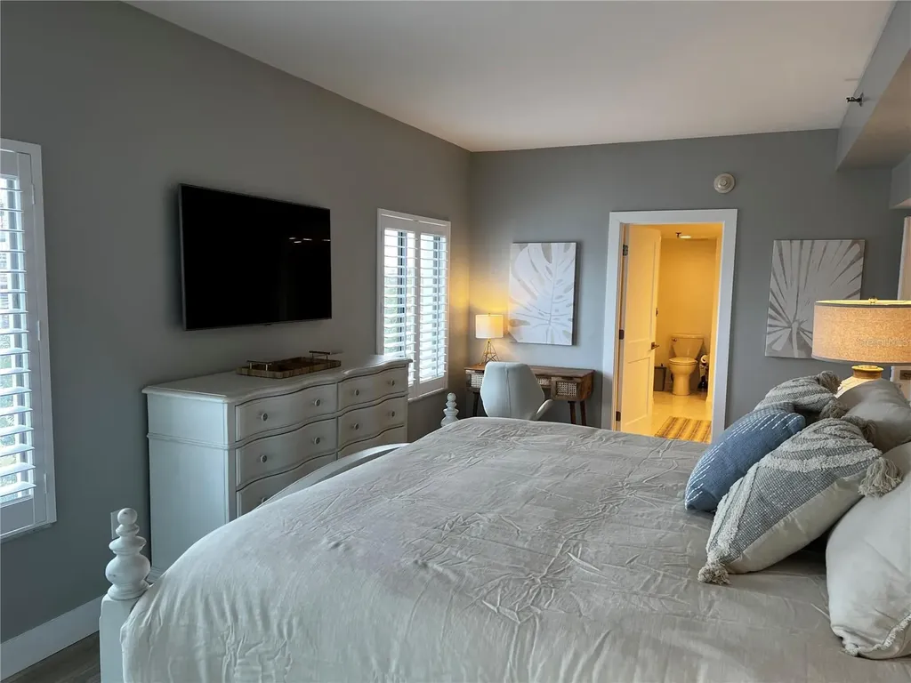 1465 Gulf Of Mexico Drive Longboat Key FL 34228