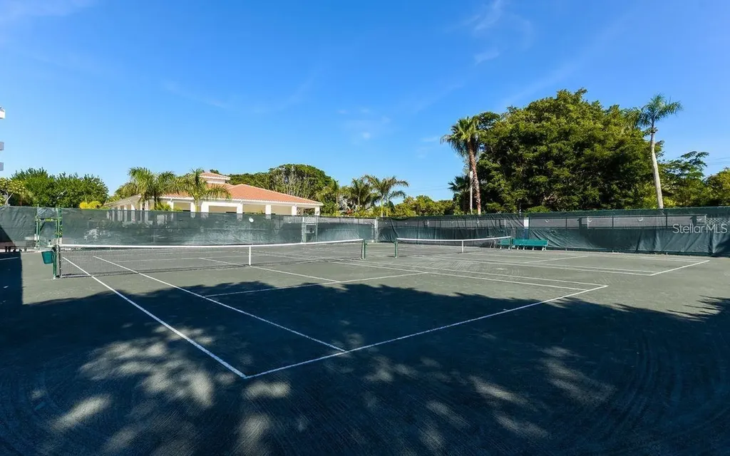 1465 Gulf Of Mexico Drive Longboat Key FL 34228