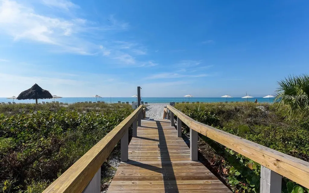 1465 Gulf Of Mexico Drive Longboat Key FL 34228