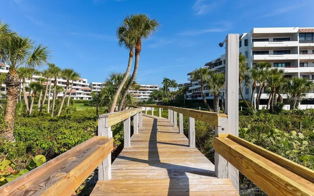 1465 Gulf Of Mexico Drive Longboat Key FL 34228