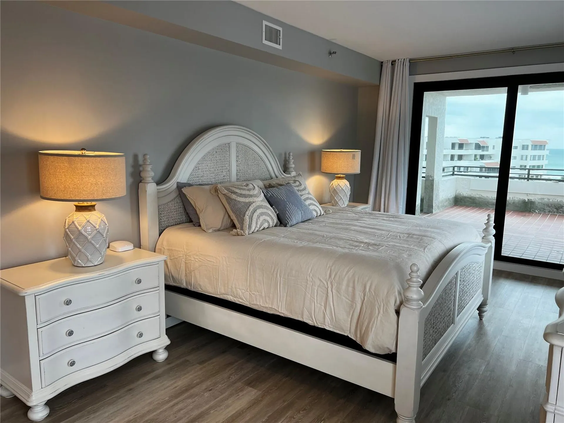 1465 Gulf Of Mexico Drive Longboat Key FL 34228