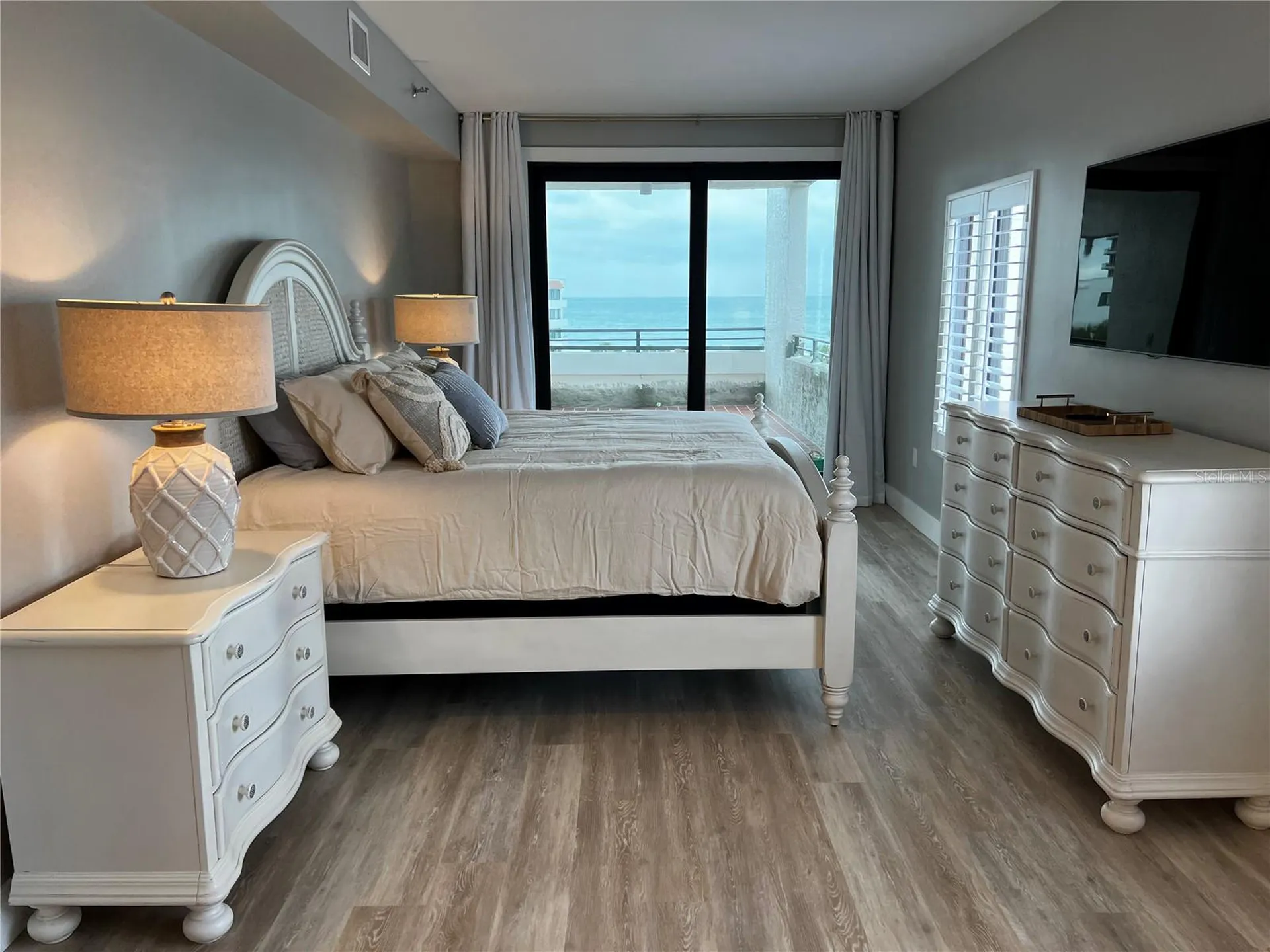 1465 Gulf Of Mexico Drive Longboat Key FL 34228