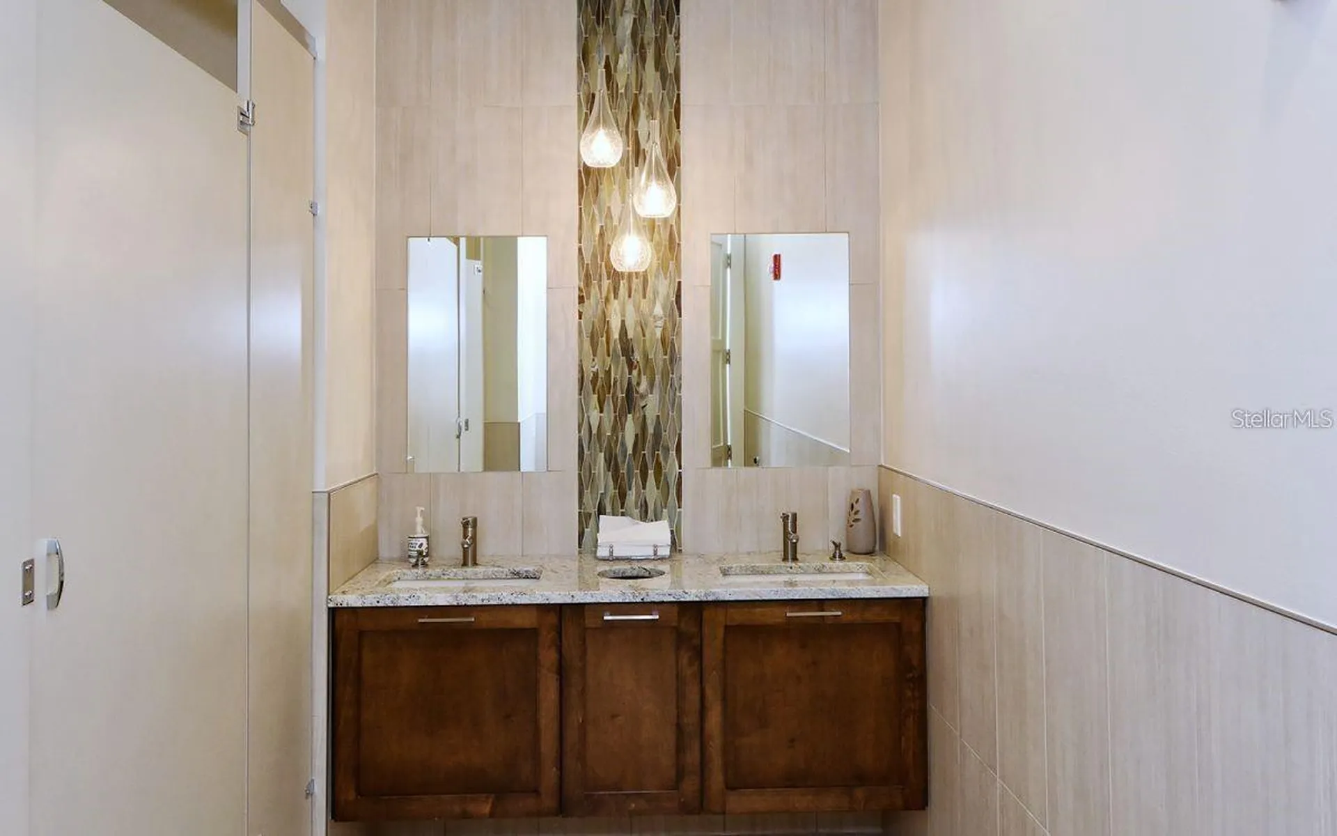 1465 Gulf Of Mexico Drive Longboat Key FL 34228