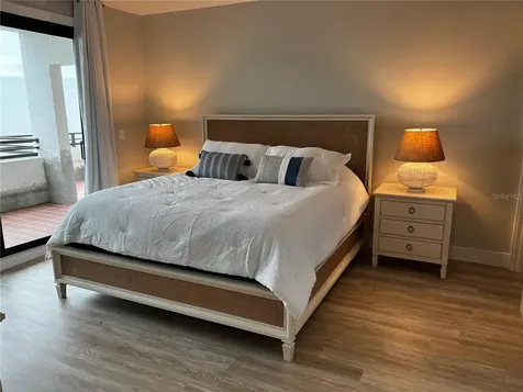 1465 Gulf Of Mexico Drive Longboat Key FL 34228