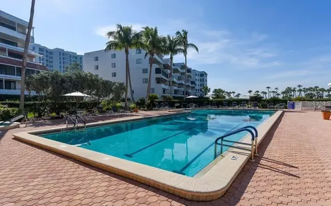 1465 Gulf Of Mexico Drive Longboat Key FL 34228