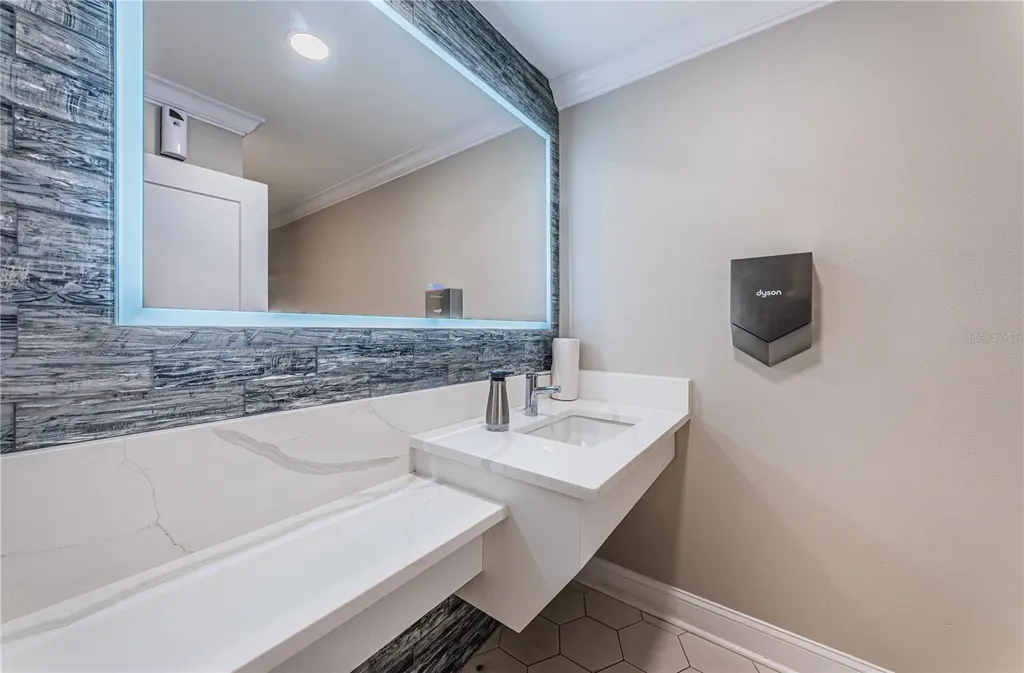 1380 Gulf Boulevard Clearwater Beach FL 33767