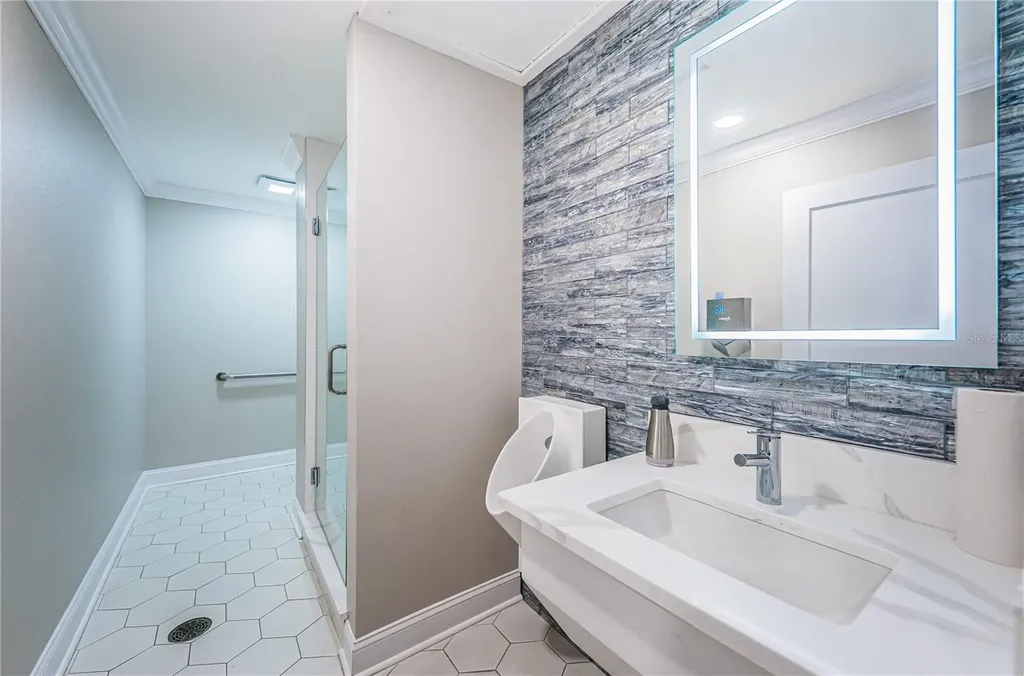 1380 Gulf Boulevard Clearwater Beach FL 33767