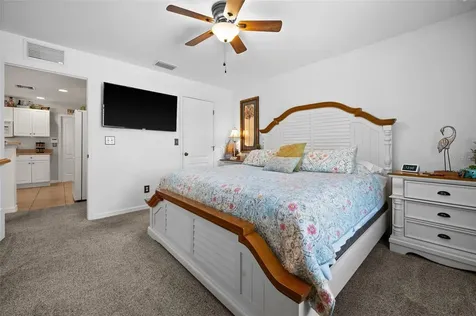 2733 NW 13th Street Cape Coral FL 33993