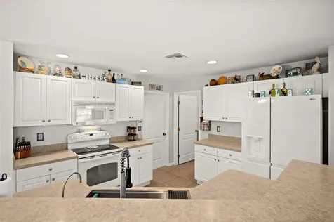 2733 NW 13th Street Cape Coral FL 33993