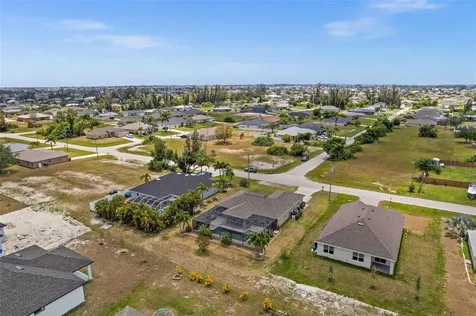2733 NW 13th Street Cape Coral FL 33993