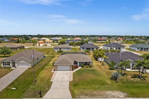 2733 NW 13th Street Cape Coral FL 33993