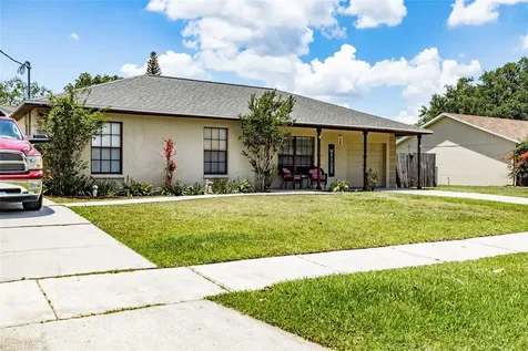 2205 N Warnell Street Plant City FL 33563
