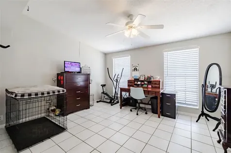 2205 N Warnell Street Plant City FL 33563
