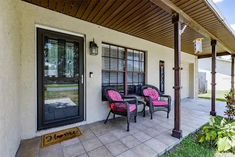 2205 N Warnell Street Plant City FL 33563