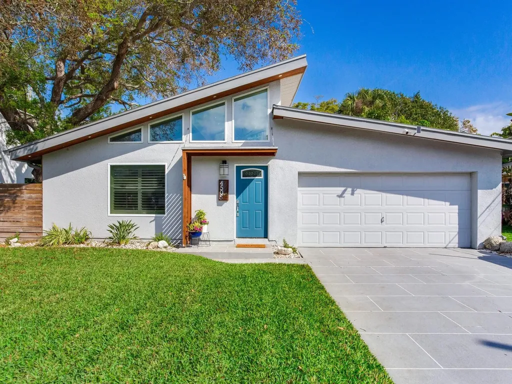 4505 W Price Avenue Tampa FL 33611