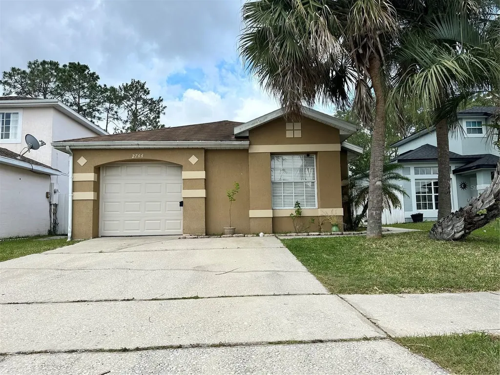 2744 Emerson Lane Kissimmee FL 34743