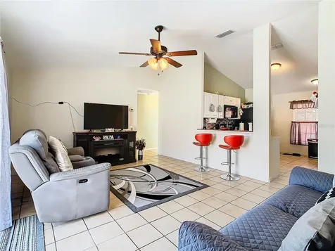 927 Nancy Court Kissimmee FL 34759