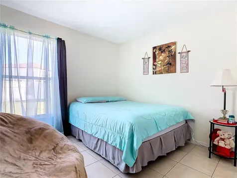 927 Nancy Court Kissimmee FL 34759