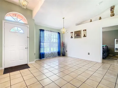 927 Nancy Court Kissimmee FL 34759