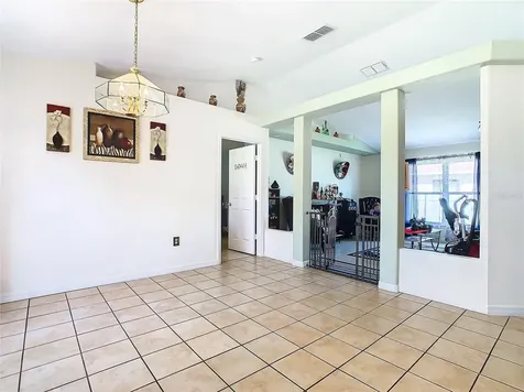 927 Nancy Court Kissimmee FL 34759