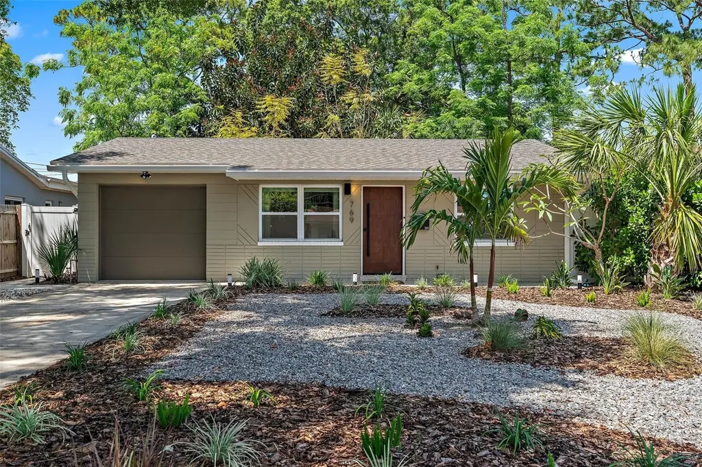 769 62nd Avenue N St Petersburg FL 33702