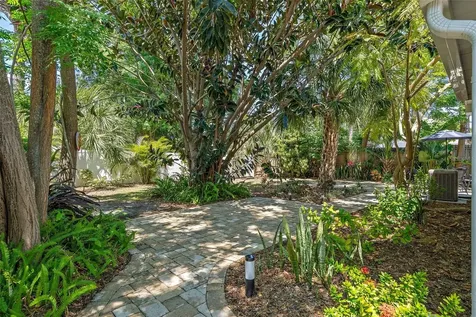769 62nd Avenue N St Petersburg FL 33702