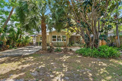 769 62nd Avenue N St Petersburg FL 33702