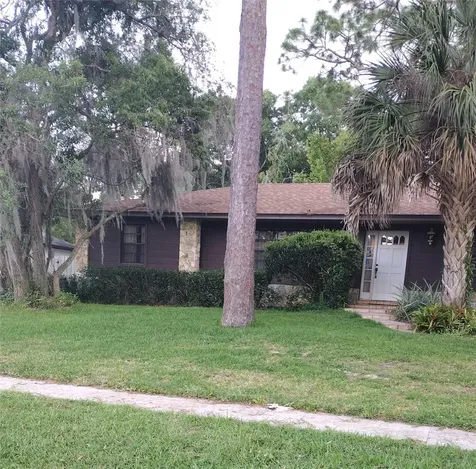 1126 Pine Oaks Court Apopka FL 32712