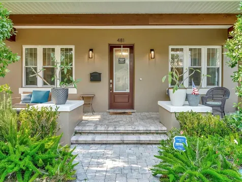 481 33rd Avenue N St Petersburg FL 33704