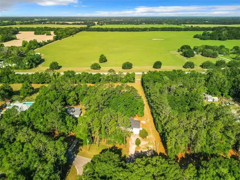 2606 NW 247th Terrace Newberry FL 32669