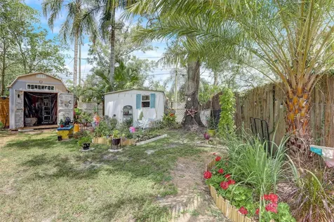 3733 56th Avenue N St Petersburg FL 33714