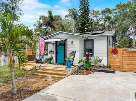 3733 56th Avenue N St Petersburg FL 33714