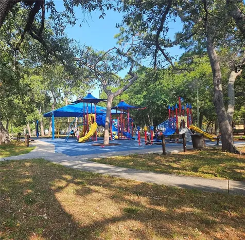 3733 56th Avenue N St Petersburg FL 33714