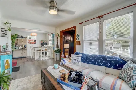 3733 56th Avenue N St Petersburg FL 33714