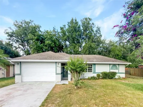 2054 N Torrington Road Avon Park FL 33825