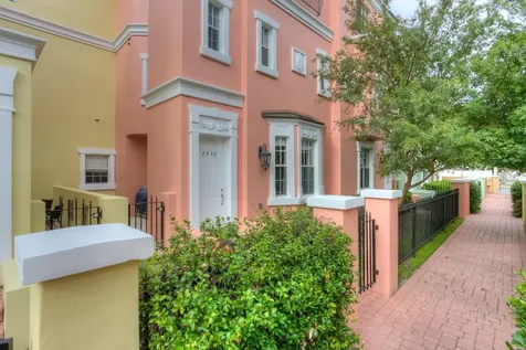 2308 Victoria Gardens Lane Tampa FL 33609
