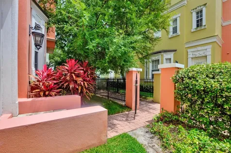 2308 Victoria Gardens Lane Tampa FL 33609