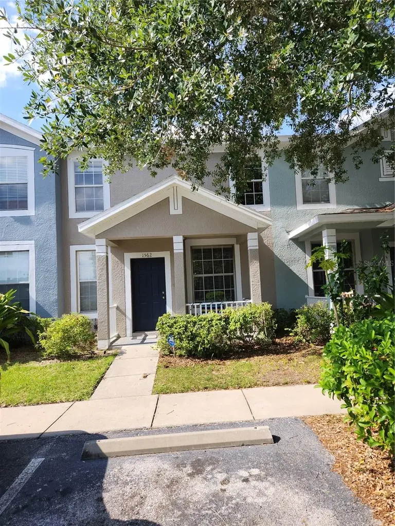 1562 Deer Tree Lane Brandon FL 33510