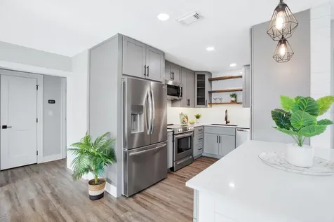 1702 56th Street S Gulfport FL 33707