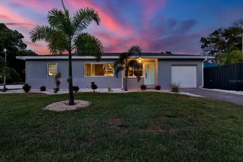 1702 56th Street S Gulfport FL 33707