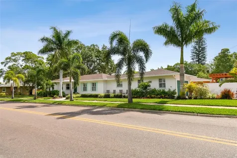 2631 1st Street NE St Petersburg FL 33704