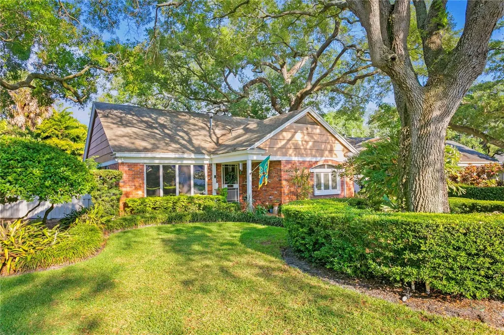 4506 S Ferncroft Circle Tampa FL 33629