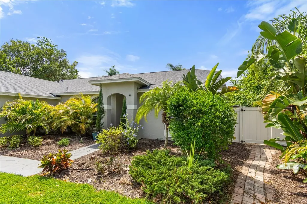 240 Citruswood Court Davenport FL 33837