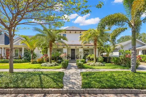 810 29th Avenue N St Petersburg FL 33704