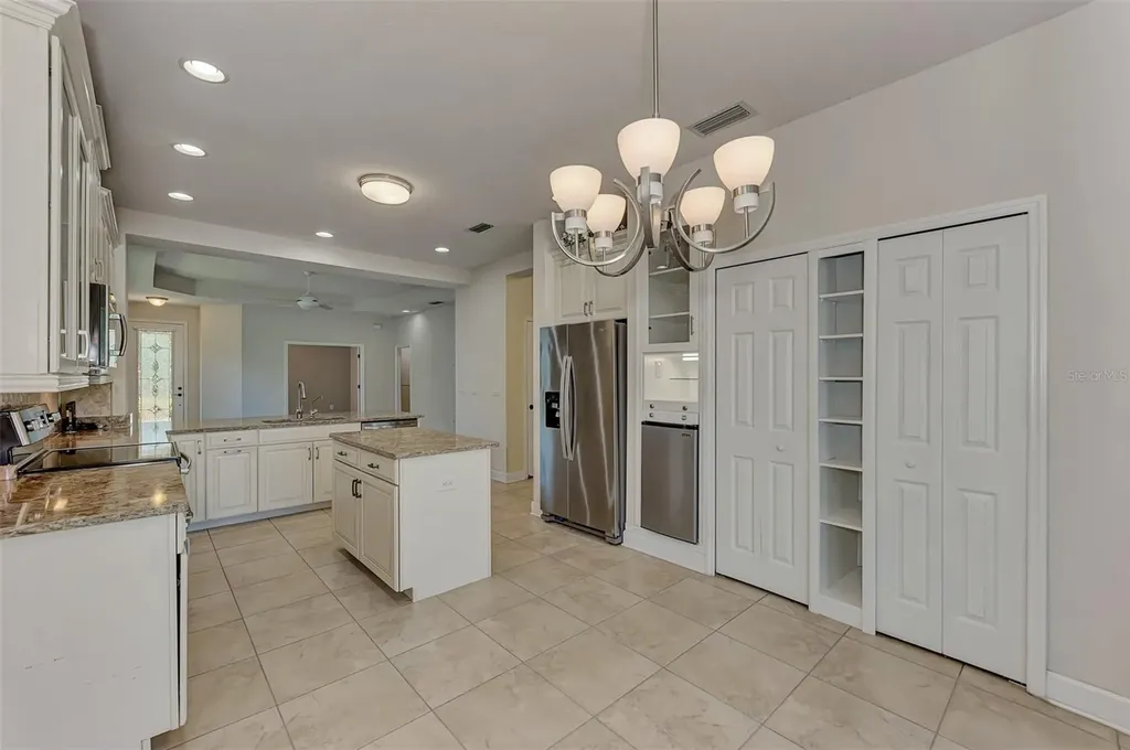 25765 Grayton Avenue Englewood FL 34223
