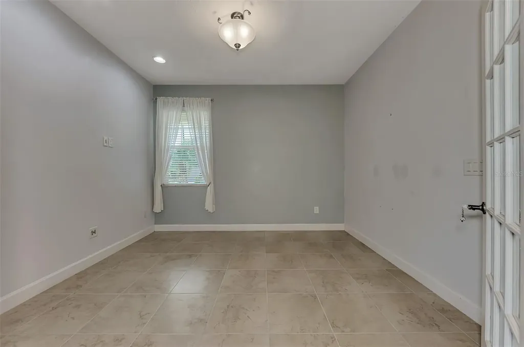 25765 Grayton Avenue Englewood FL 34223