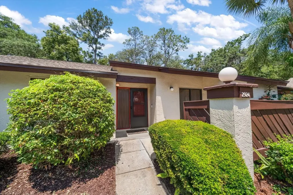 2924 Star Apple Court Palm Harbor FL 34684