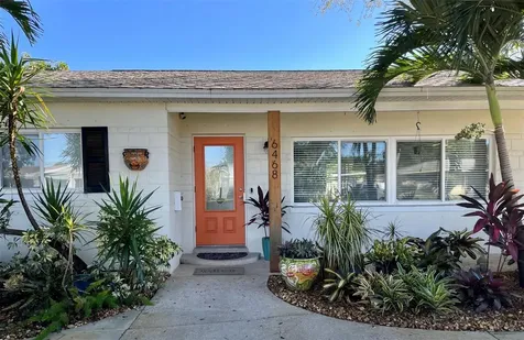 6468 17th Terrace N St Petersburg FL 33710