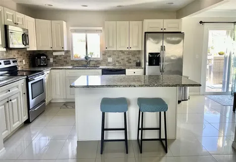 6468 17th Terrace N St Petersburg FL 33710