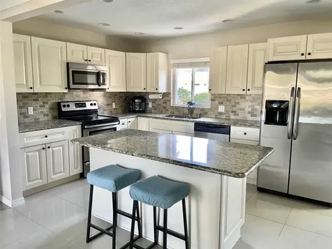 6468 17th Terrace N St Petersburg FL 33710